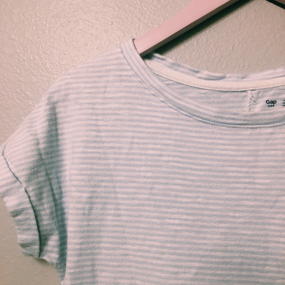 BLUE AND WHITE STRIPED GAP T-SHIRT DRESS